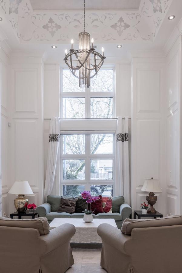 Luxurious Private Rooms In Richmond Esterno foto
