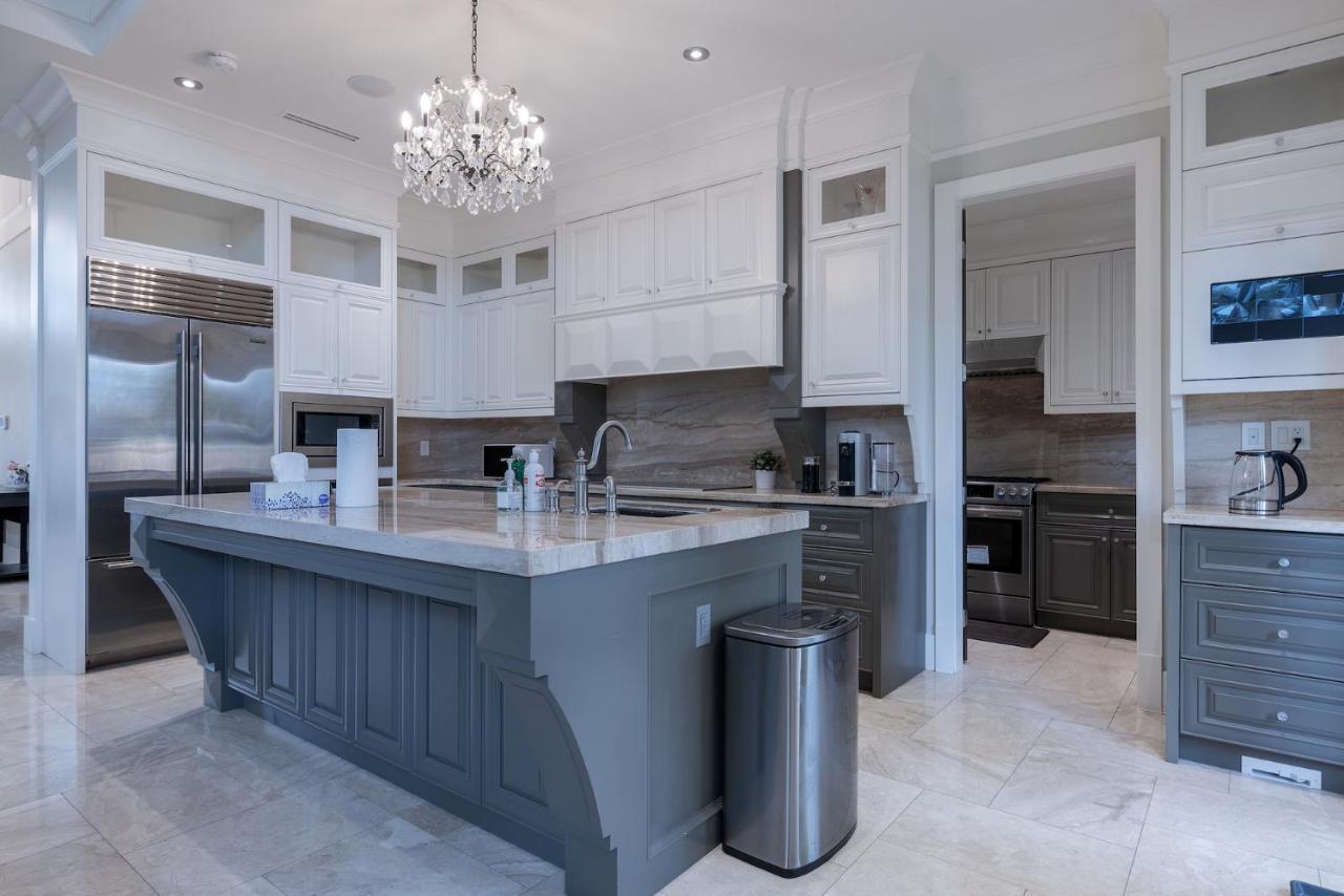Luxurious Private Rooms In Richmond Esterno foto